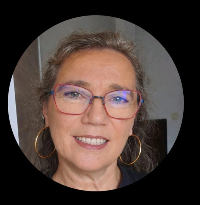 Adriana Anton, responsable de la gestion chez SyndicBrux